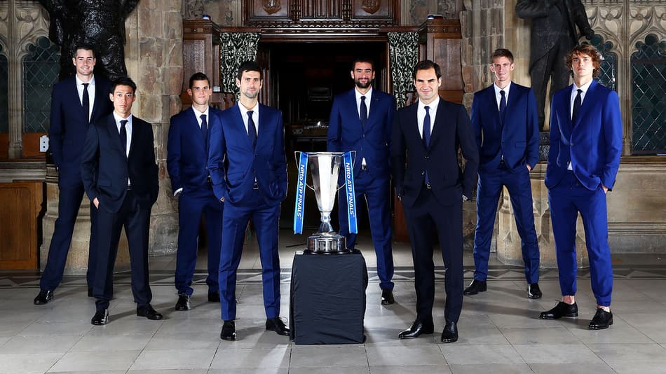 Os oito tenistas que disputam a chave de simples no ATP Finals posam para foto oficial