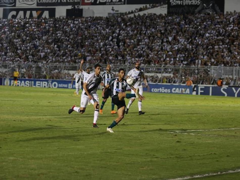 Ponte Preta bate o Coritiba e entra no G-4 da Série B