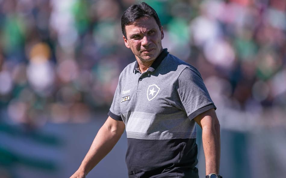 Zé Ricardo exalta vitória do Botafogo: ‘Resultado sensacional’