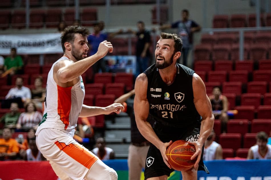 Basquete Cearense passa pelo Botafogo e encerra jejum no NBB