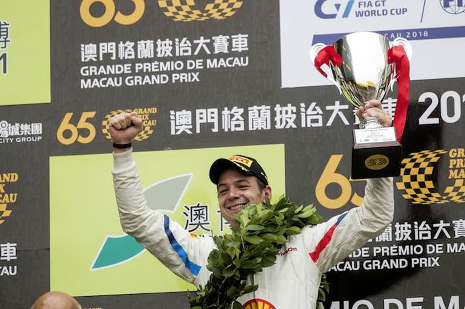 Augusto Farfus garante vitória em corrida classificatória do FIA GT World Cup em Macau