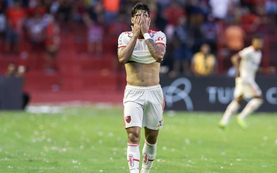 LANCE! Espresso: Paquetá desperdiça chance de um adeus digno no Fla