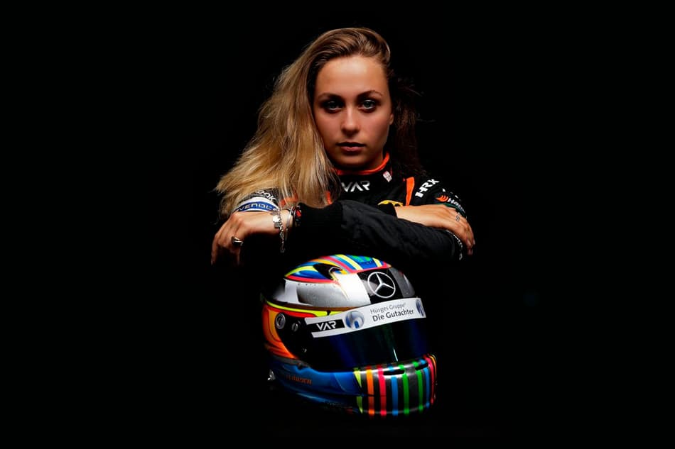 Sophia Floersch passa por cirurgia de sete horas após o acidente no GP de Macau