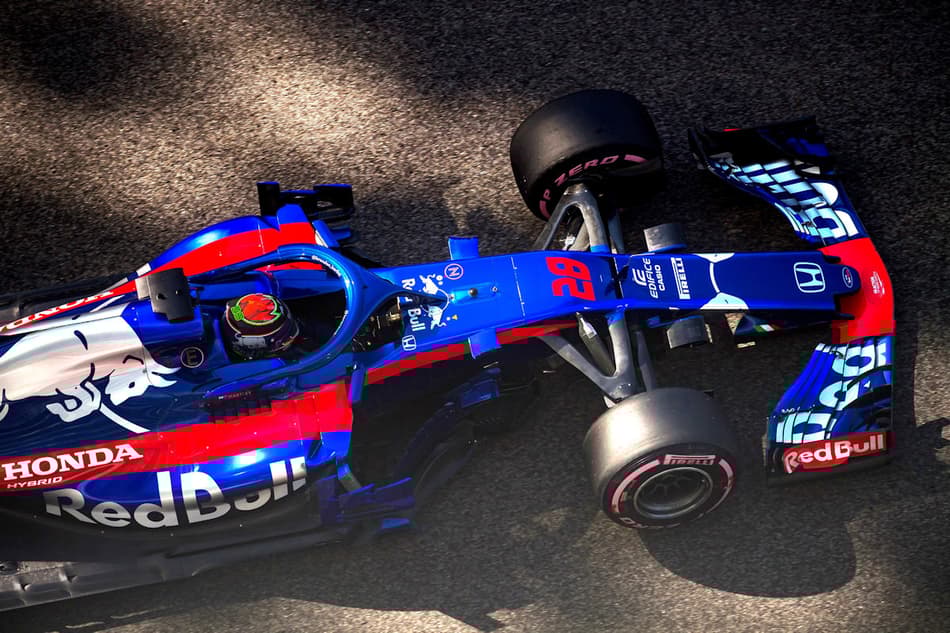 Em sua possível última sexta-feira de treinos na Toro Rosso, Hartley foi o 16º