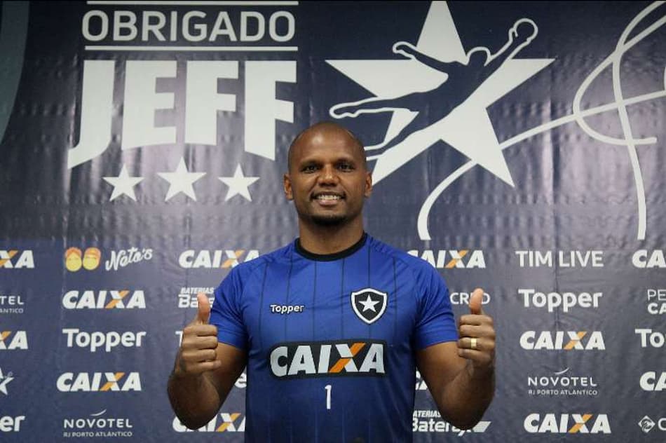 Botafogo divulga parcial de ingressos para jogo com Paraná e exalta atuações de Jefferson em vídeo