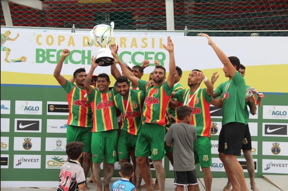 Sampaio Corrêa celebra bi da Copa do Brasil de Beach Soccer