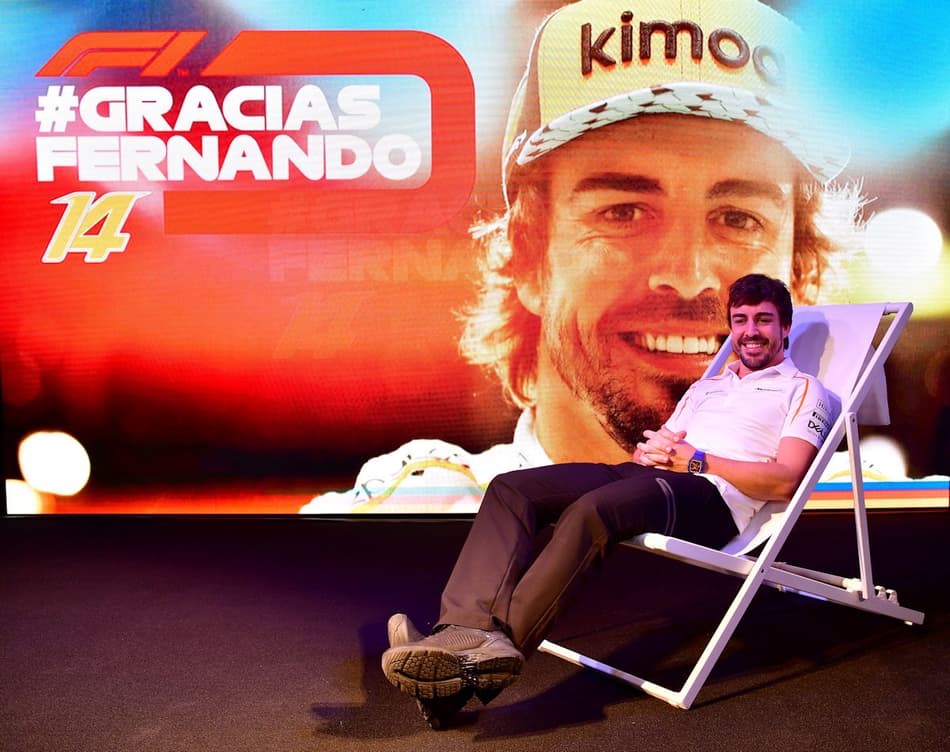 Alonso acredita que “não há melhor piloto na Fórmula 1” do que Max Verstappen
