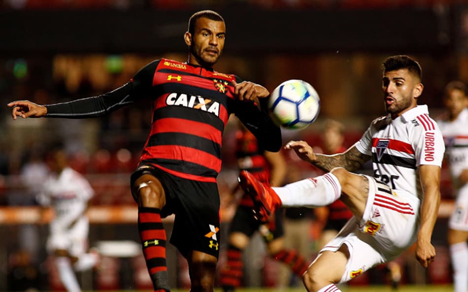 Jogadores do Sport analisam o resultado no Morumbi