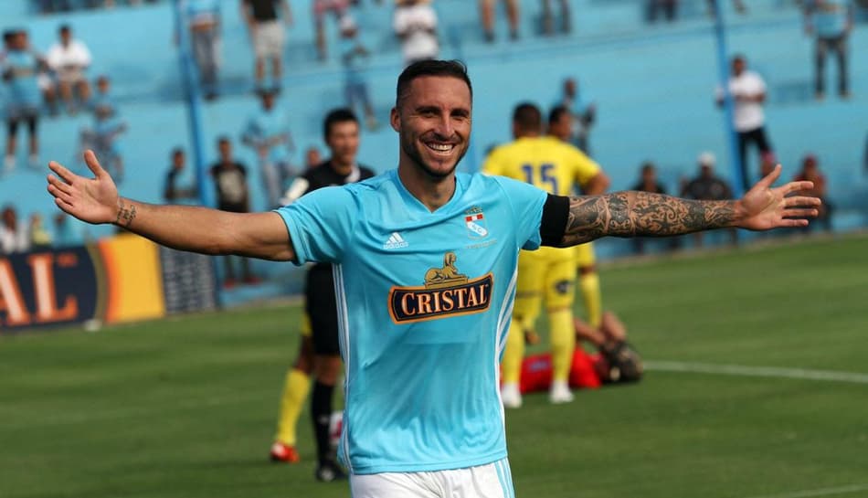 Artilheiro do Sporting Cristal na mira de gigante sul-americano