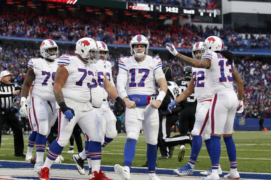 Josh Allen já calando críticos no começo de sua carreira
