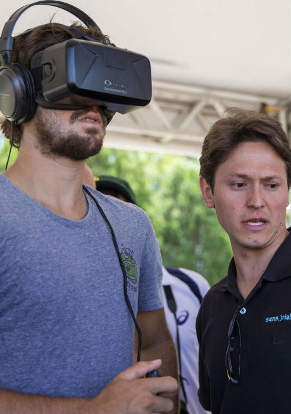 Tenistas fazem testes com realidade virtual em Floripa