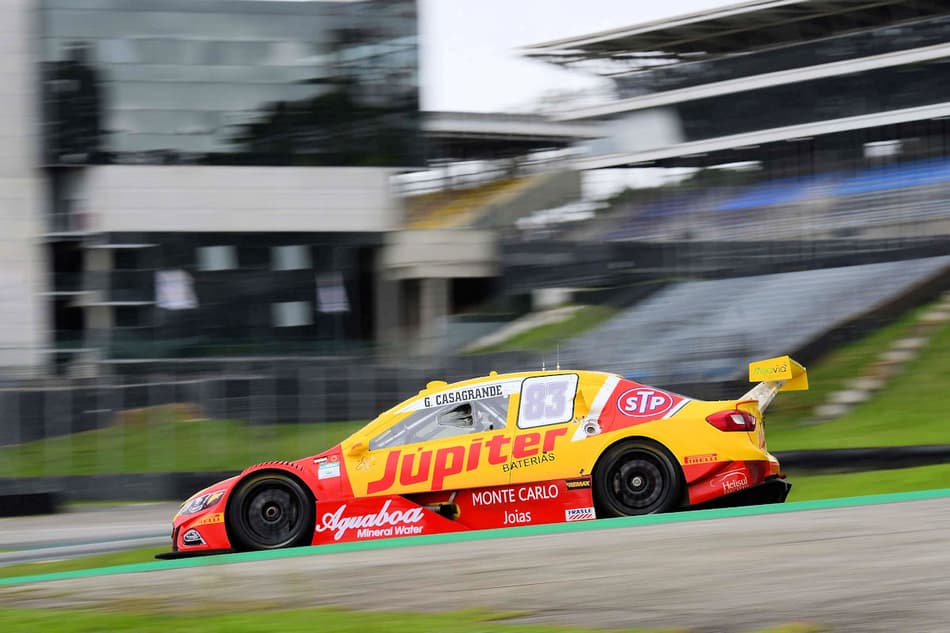 Gabriel Casagrande lidera primeiro dia de treinos em Interlagos