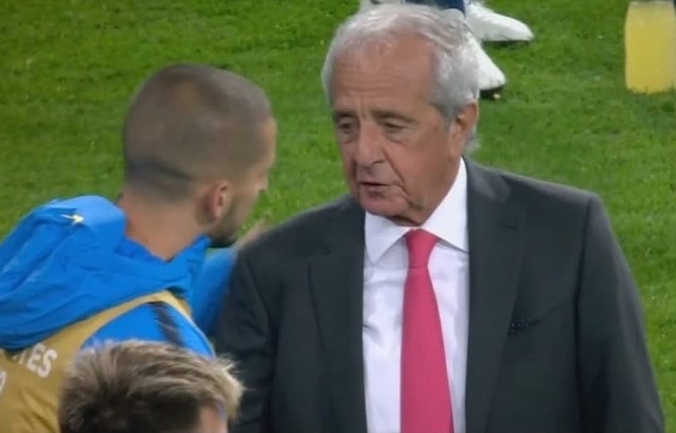 Benedetto foi cumprimentado por presidente do River por gol