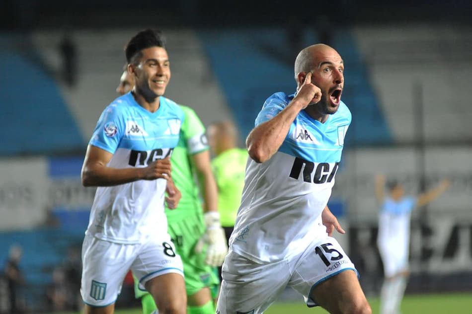 Racing vence e continua na liderança da Superliga Argentina; Veja o resumo da rodada