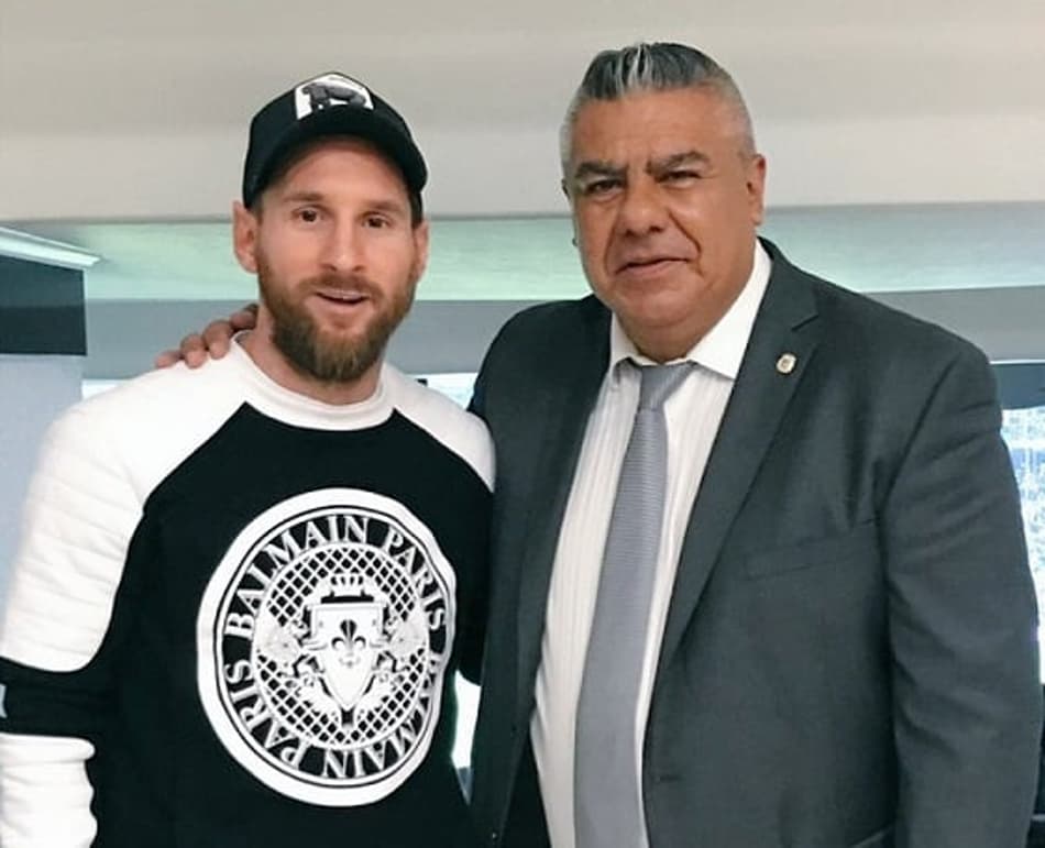 Presidente da AFA encontra Messi para convencê-lo a voltar à Seleção