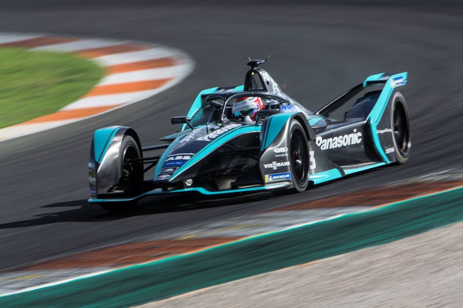 Primeiro campeão da F-E, Nelsinho Piquet está pronto para mais uma temporada pela Jaguar