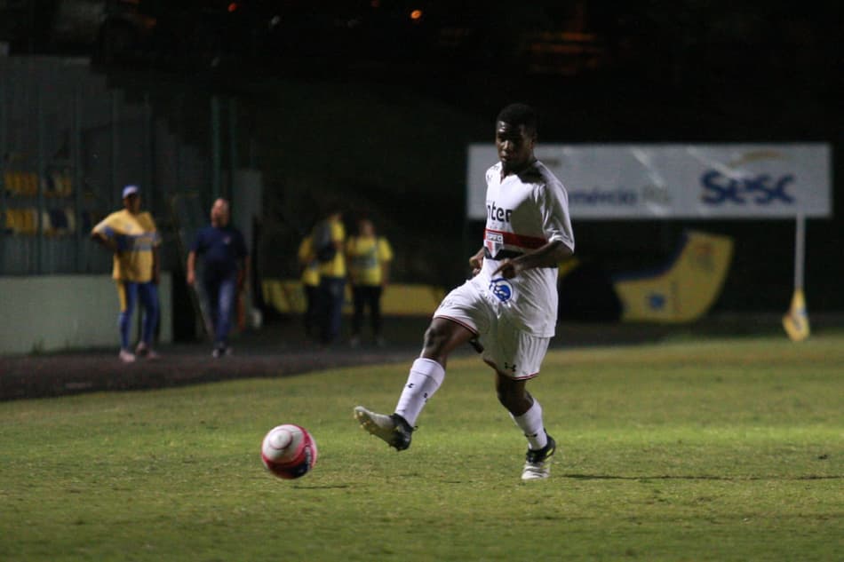 Volante do São Paulo foca em decisão na Copa RS: ‘Cada jogo é uma final’