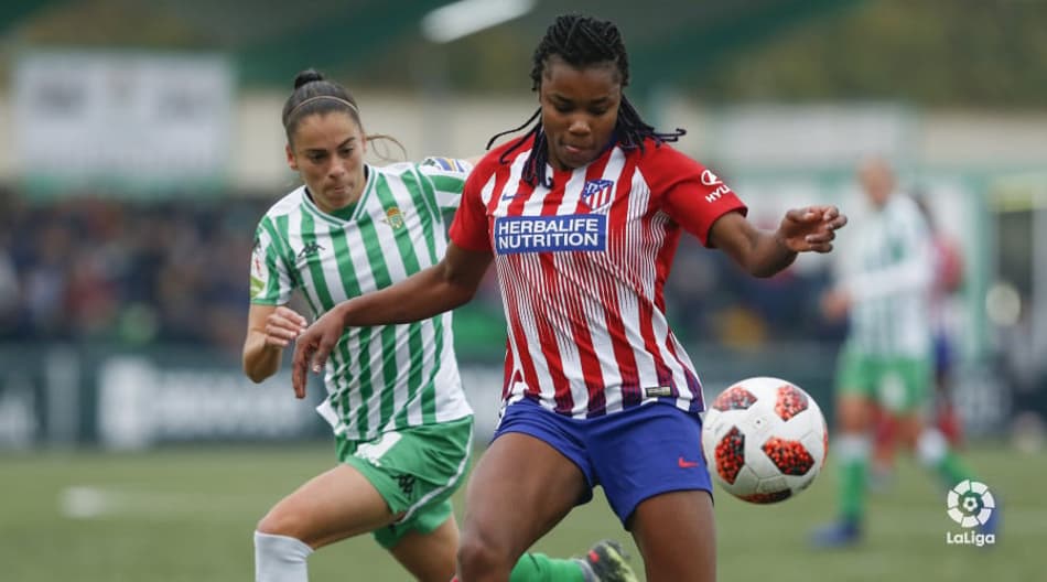 Ludmila marca, Atlético de Madrid vence Betis e é líder no Espanhol