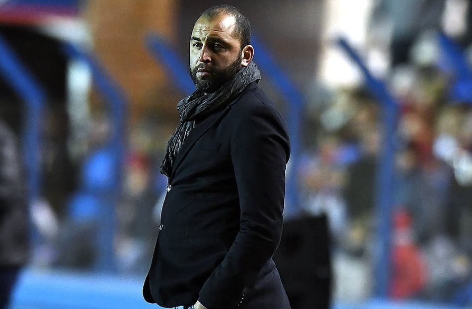 Rival do Atlético-MG na Libertadores oficializa a chegada do novo técnico