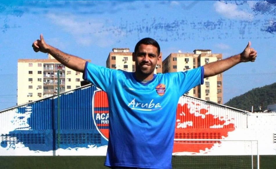 Puerto Cabello apresenta lateral e zagueiro para a próxima temporada