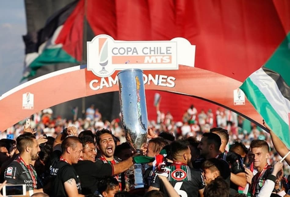 Retrô: Católica coloca a 13ª estrela na galeria e Palestino "salva" temporada