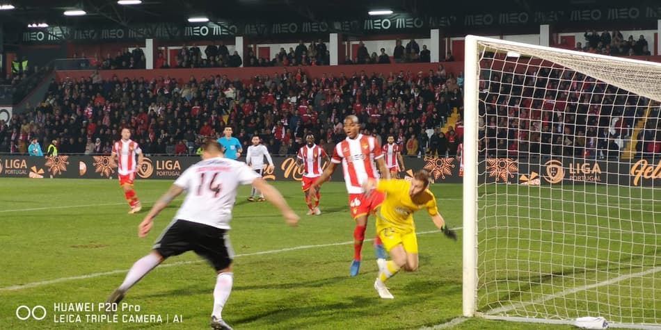 Benfica empata com Aves e avança à próxima fase da Taça da Liga