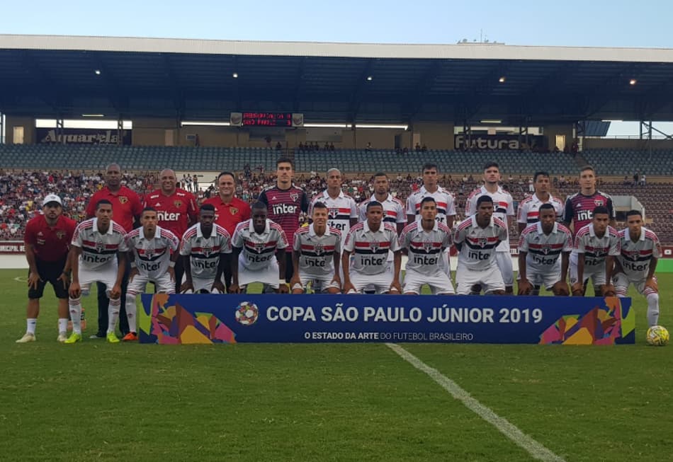 São Paulo encerrou a primeira fase invicto, mas atrás da Ferroviária no Grupo 7