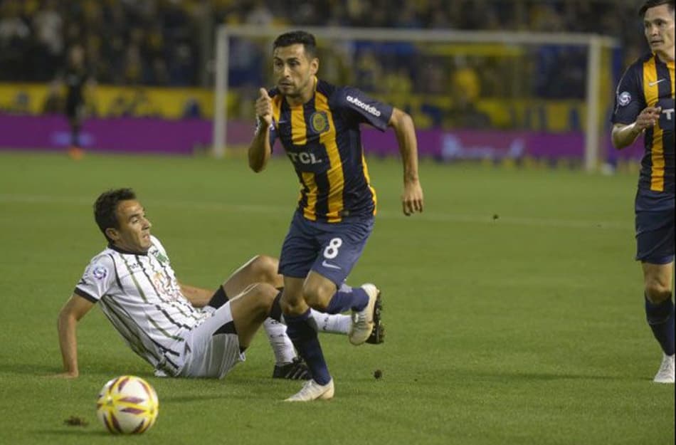 Indefinição marca negociação entre Rosario e Cerro por meia argentino