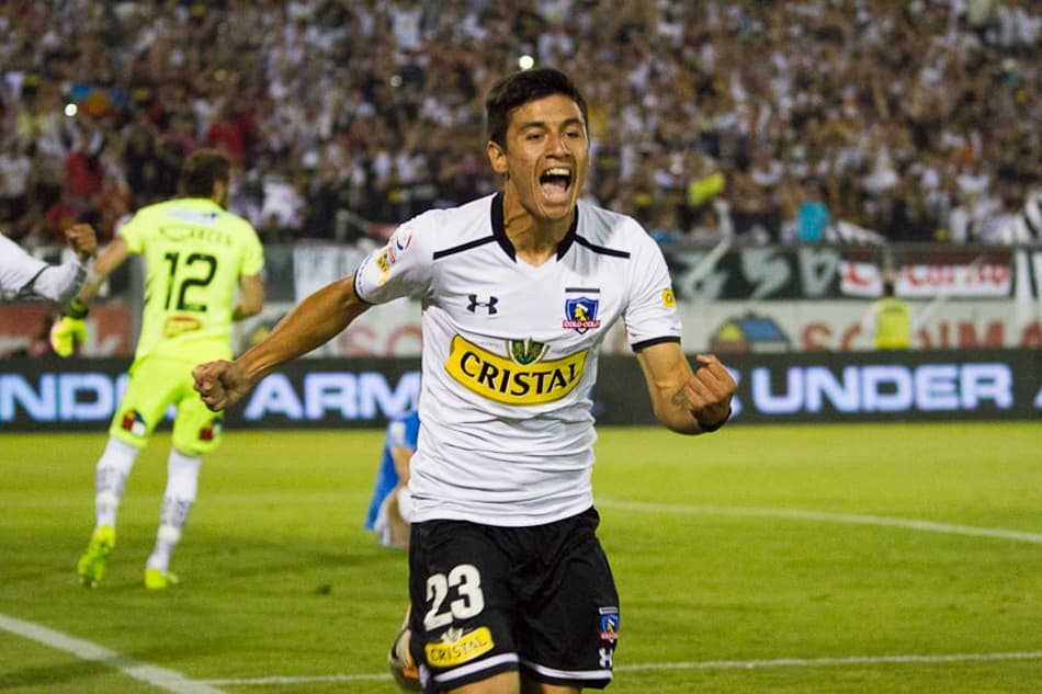 Cobiçado na Arábia, meia sul-americano pode deixar o Colo-Colo