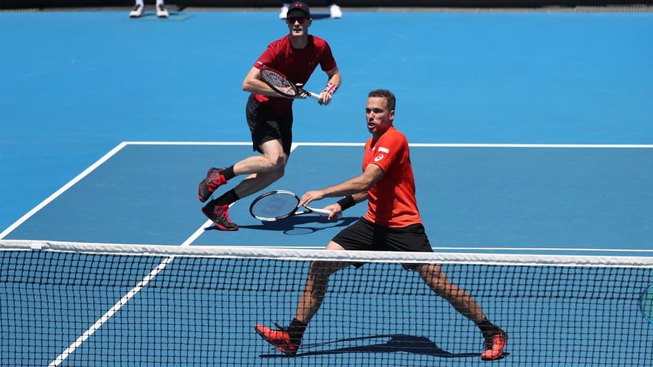Soares e Murray salvam 3 match-points, viram e vão às 4ªs no Australian Open