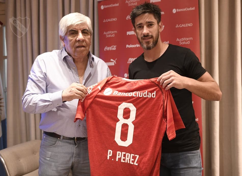 Alvo do Santos, Pablo Pérez é apresentado pelo Independiente