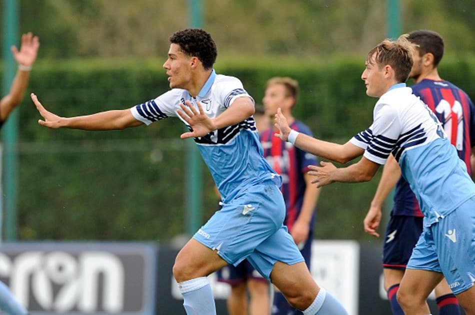 Destaque da base da Lazio, brasileiro fala de confronto decisivo na Itália