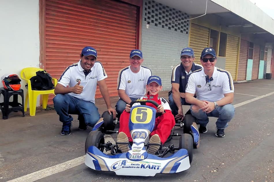 Mato Grosso recebe a sexta unidade da Escola Brasileira de Kart