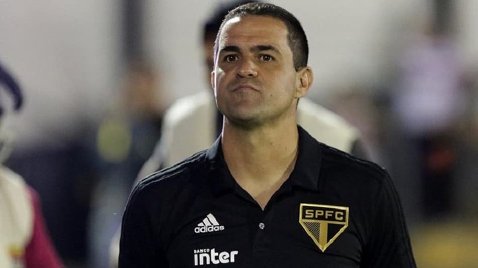Jardine fala em identidade de jogo e elogia força do elenco do São Paulo