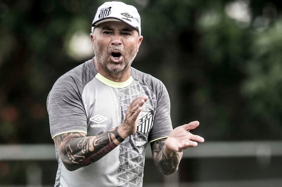 Santos inscreve Everson e Aguilar, e encerra preparação para clássico