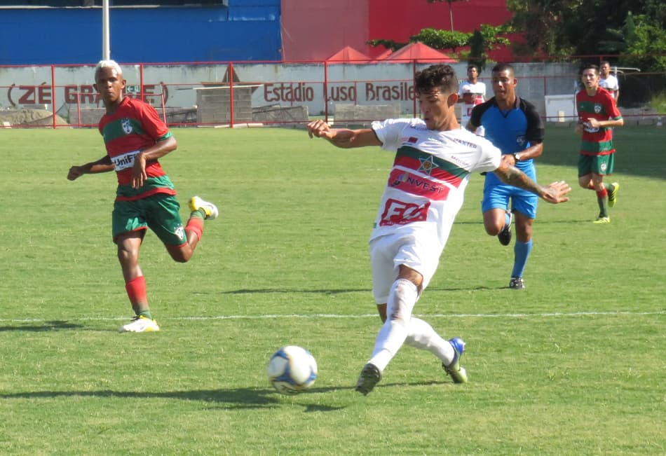Rodrigo Andrade quer recuperação da Portuguesa-RJ diante do Flu