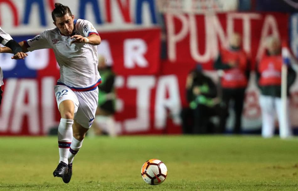 Ex-jogador do Nacional é anunciado como reforço em time espanhol