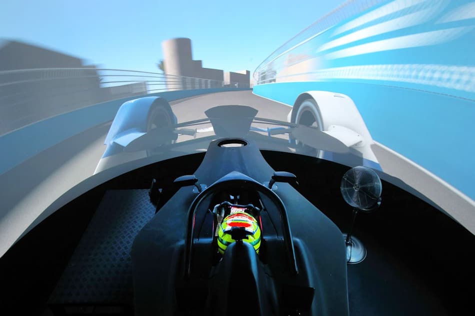 Do virtual ao real: Desenvolvimento e aplicações do simulador BMW iFE.18