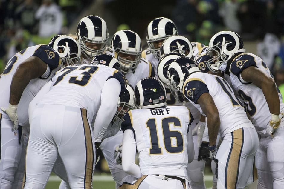 Rams tenta ser primeiro time a marcar 500 pontos na temporada e vencer o Super Bowl em 10 anos