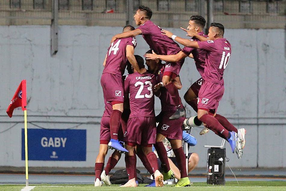 Em jogo equilibrado, Venezuela e Uruguai ficam no empate