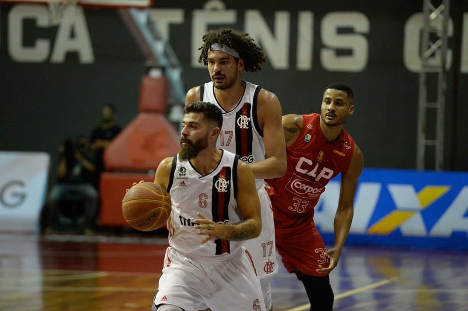 Flamengo cresce no fim e encerra jejum diante do Paulistano pelo NBB