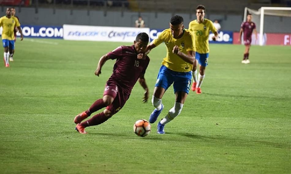 Por vitória urgente, Brasil enfrenta Uruguai no Sul-Americano Sub-20
