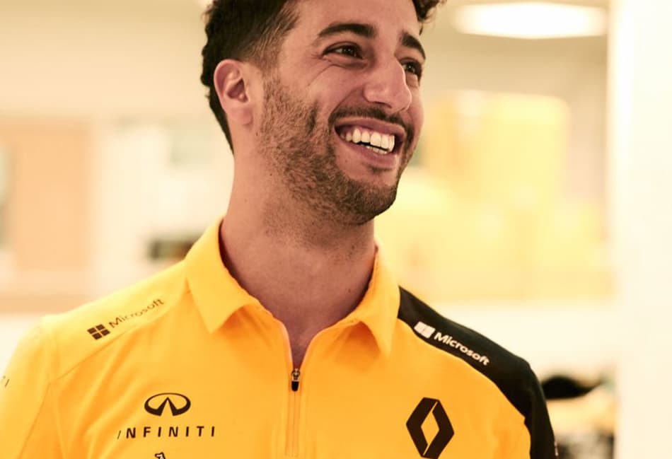 Daniel Ricciardo veste as cores da Renault pela primeira vez