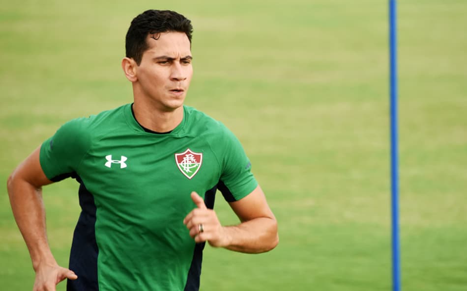 Sorriso, educação e adaptação: Ganso e os primeiros dias no Fluminense