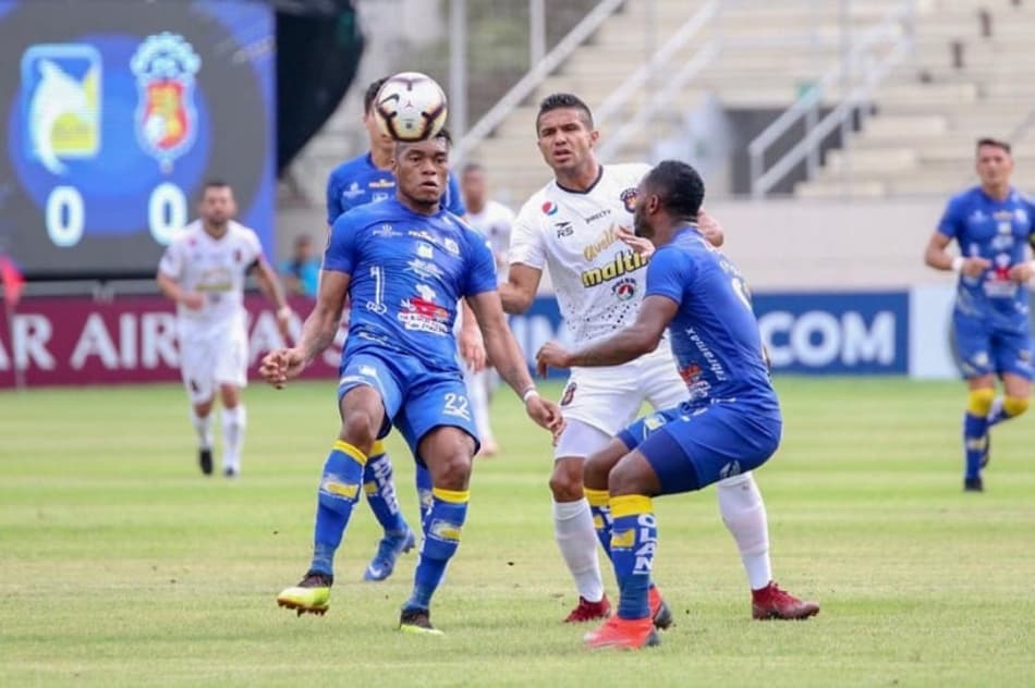 Caracas recebe o Delfín na Venezuela com vantagem de empate