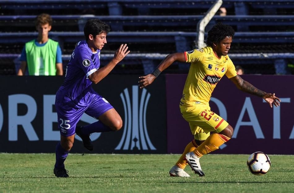 Em vantagem, Barcelona recebe o Defensor em Guayaquil