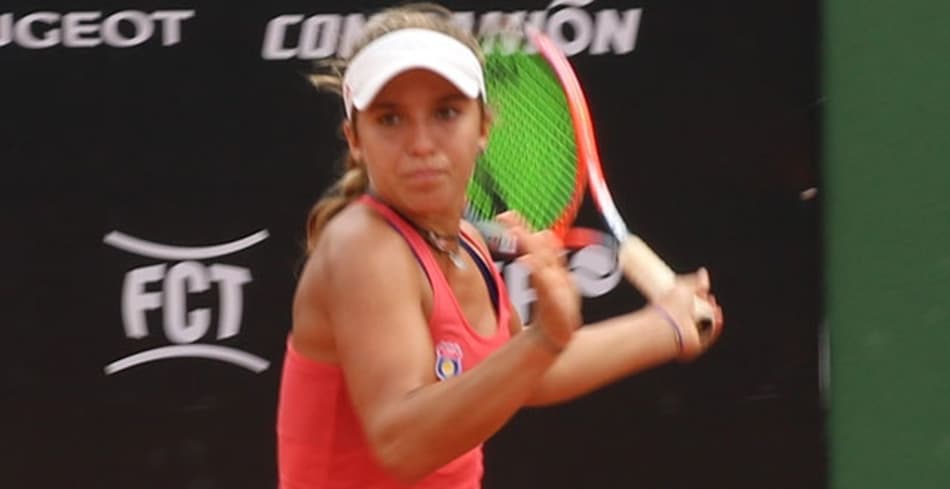 Melhores tenistas infantojuvenis disputam o Banana Bowl, em Criciúma (SC)