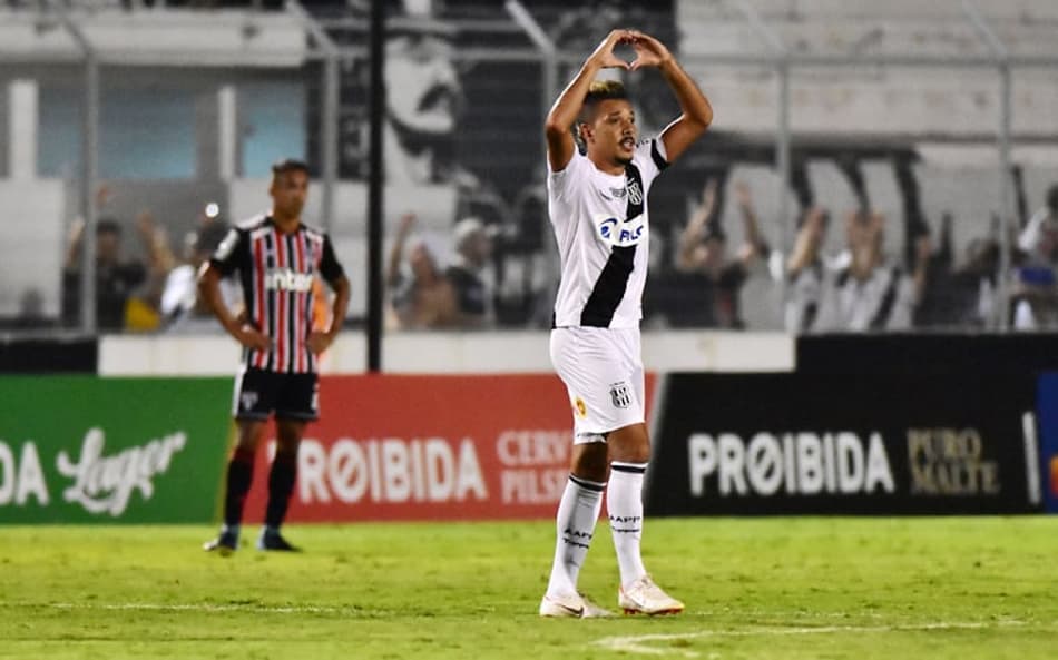 Atacante celebra primeiro gol pela Ponte e projeta estreia na Copa do BR