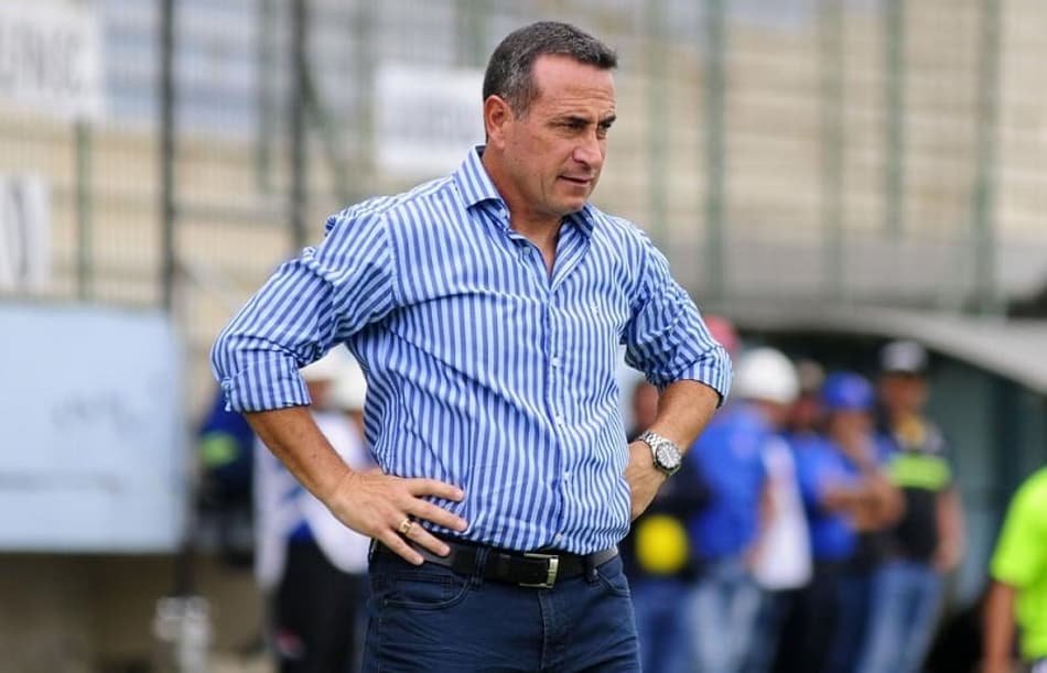 Independiente Santa Fe está prestes a demitir Guillermo Sanguinetti