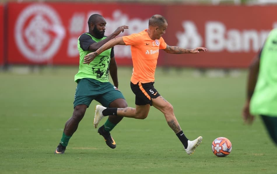 Reapresentação do Internacional é marcada por goleada em jogo-treino